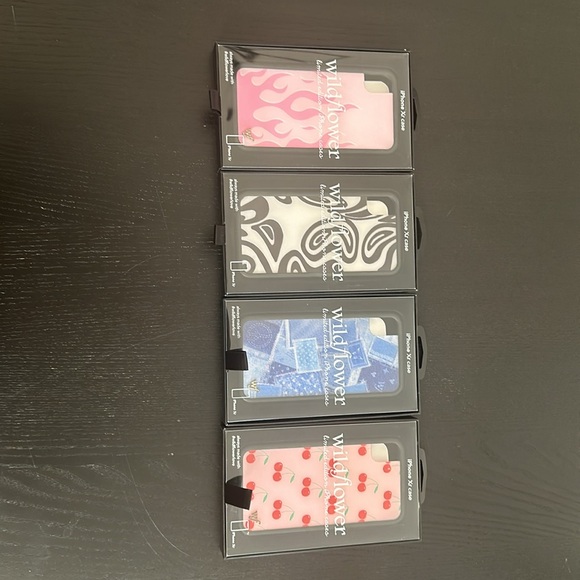 4 Wildflower IPhone XR cases. (Message to buy just specific one(s) or comment). - Picture 2 of 14